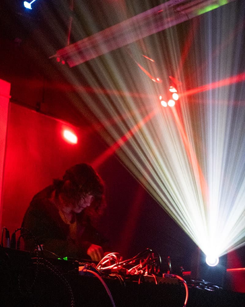 c678924 performing in LA